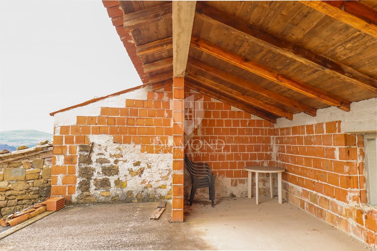 Motovun, Casa in pietra con vista panoramica su Montona!