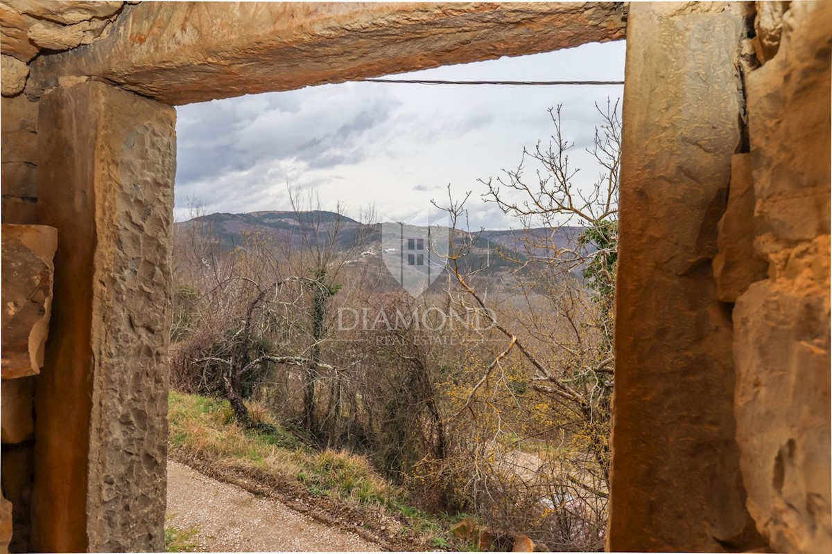 Motovun, Casa in pietra con vista panoramica su Montona!