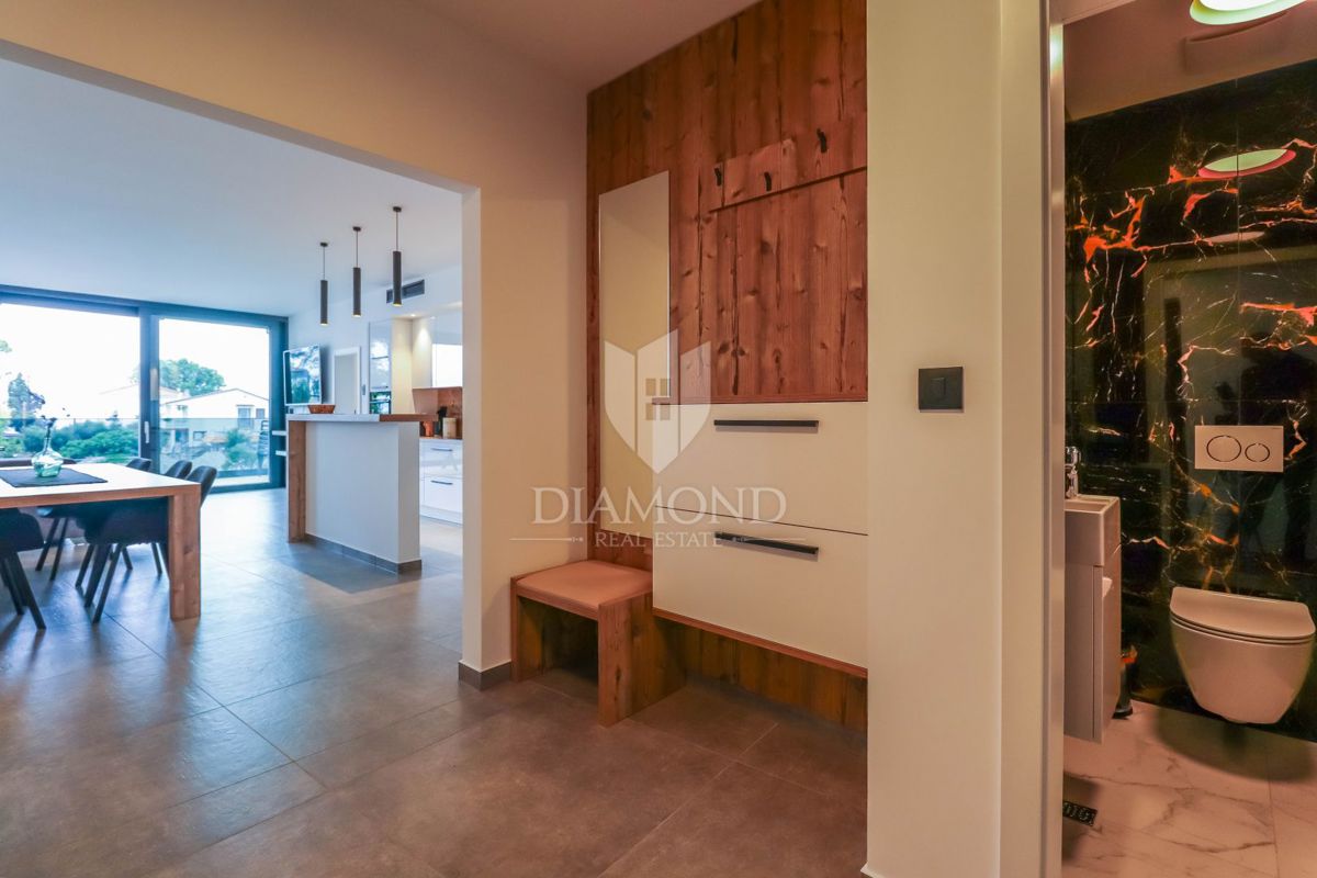 Fasana, Appartamento moderno direttamente sul mare