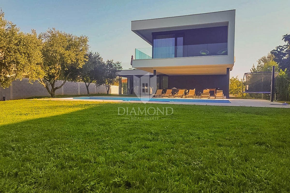 Casa Peroj, Vodnjan, 282,89m2