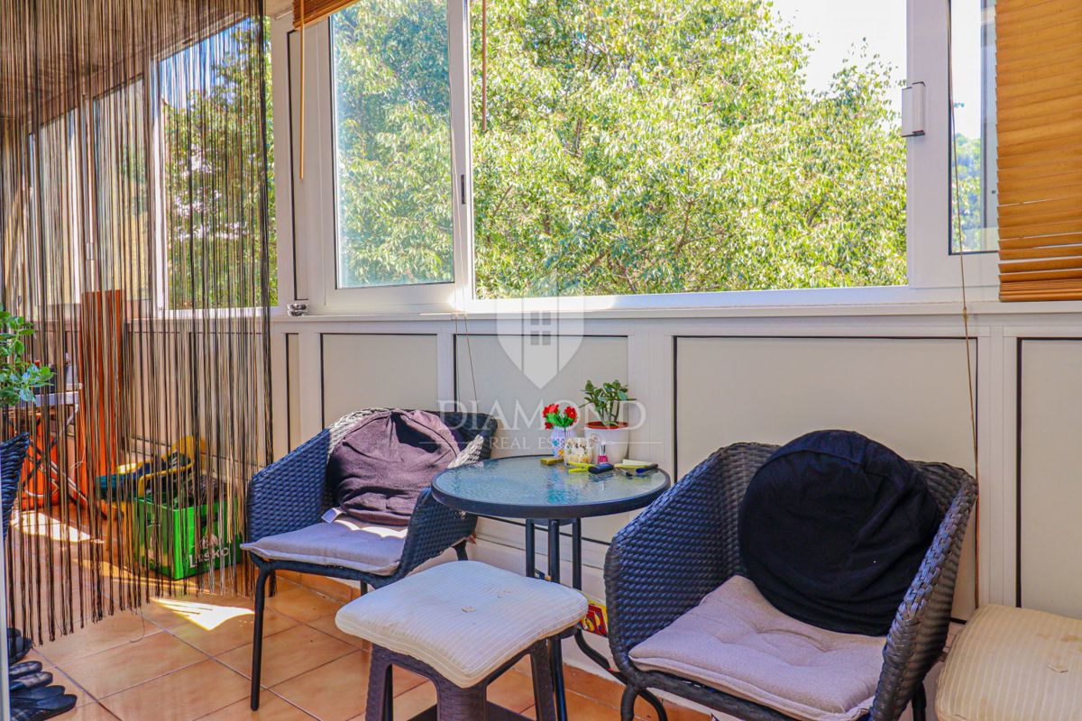 Pula, Bellissimo appartamento vicino all'Anfiteatro con vista sul mare