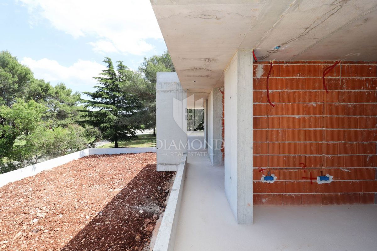 Nuova costruzione con piscina vicino a Rovigno