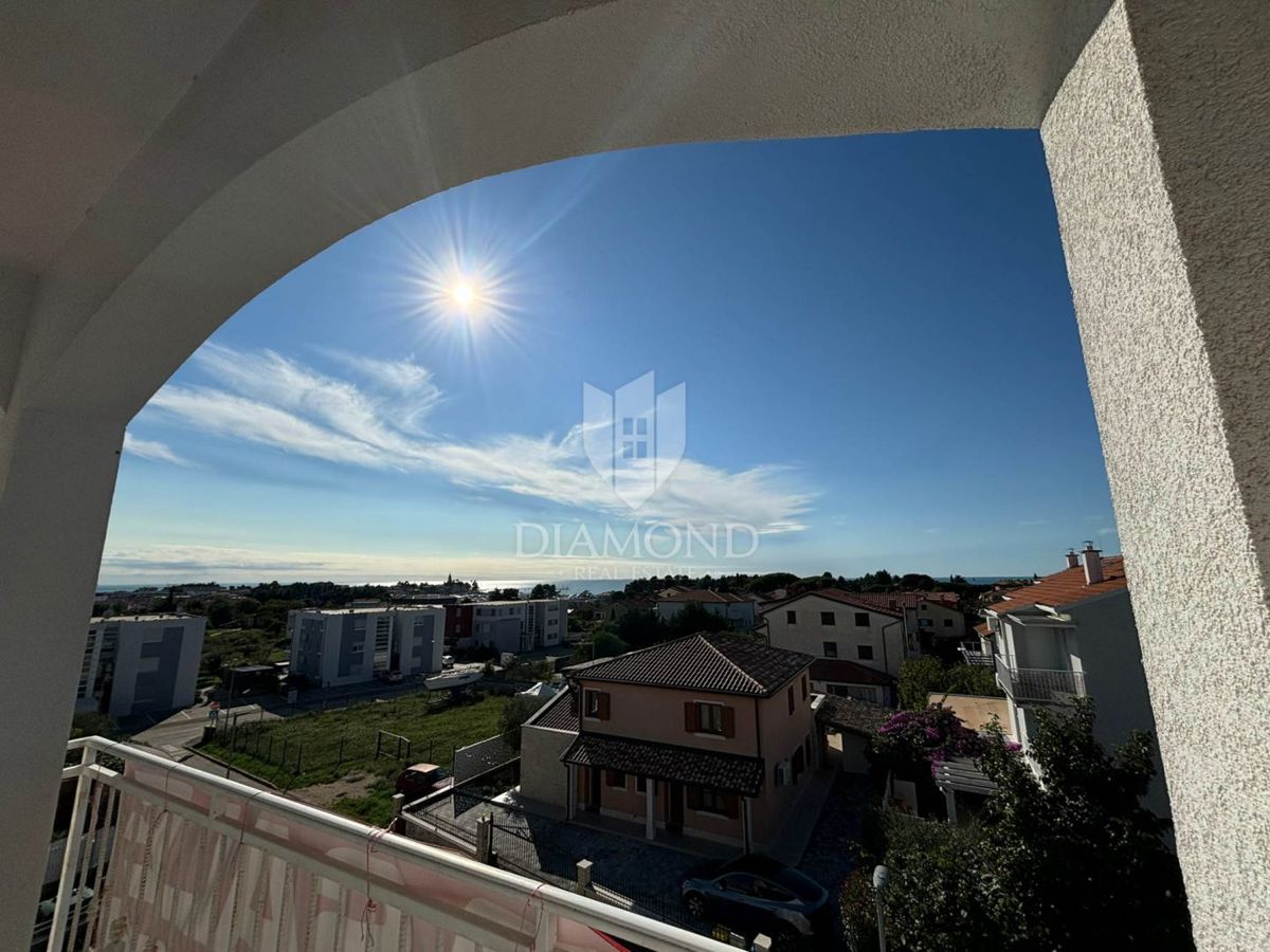 Novigrad, Opportunità! Appartamento con due camere da letto con vista mare!