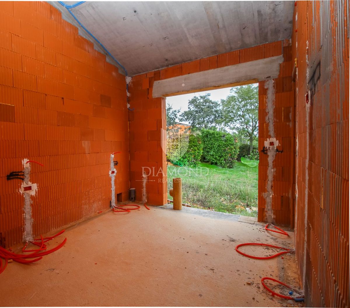 Casa Rohbau vicino al mare, vicino a Pola