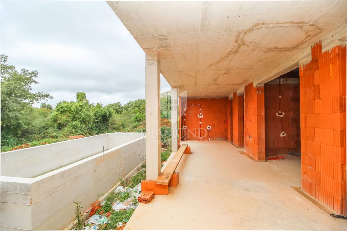 Casa Rohbau vicino al mare, vicino a Pola