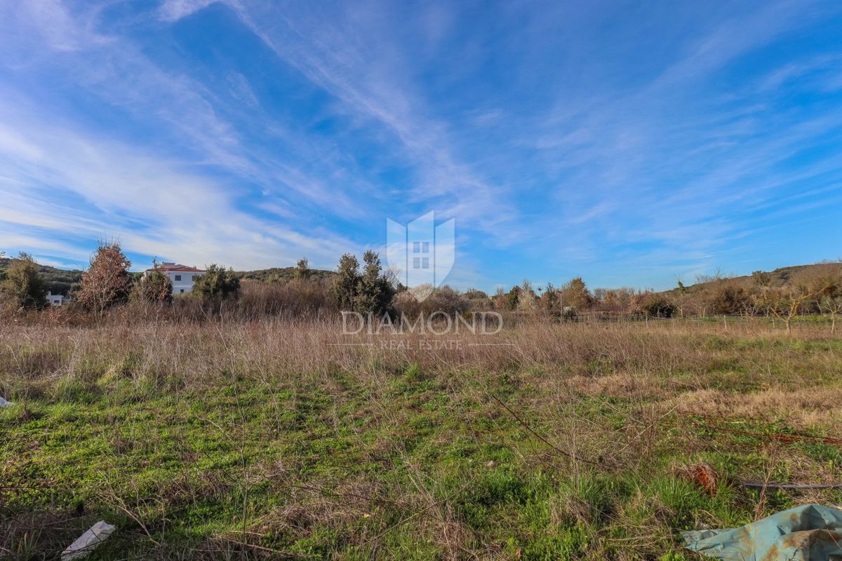 Terreno in una posizione prestigiosa a Rovigno