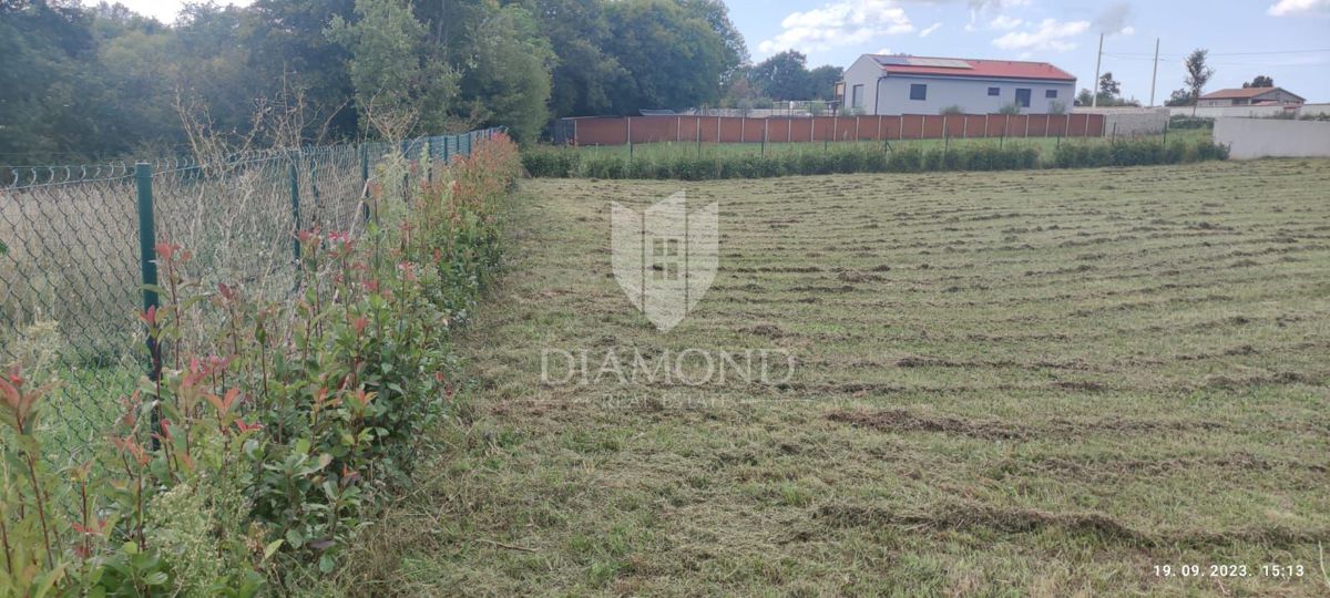 Terreno Orihi, Barban, 1.500m2