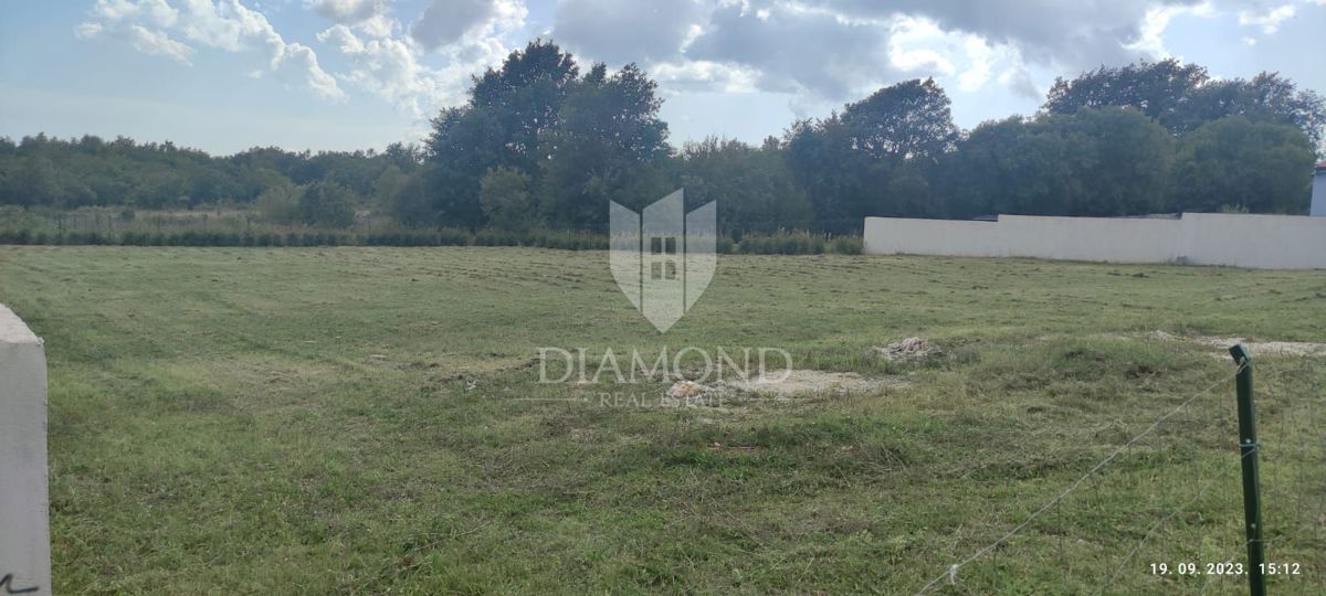 Terreno Orihi, Barban, 1.500m2