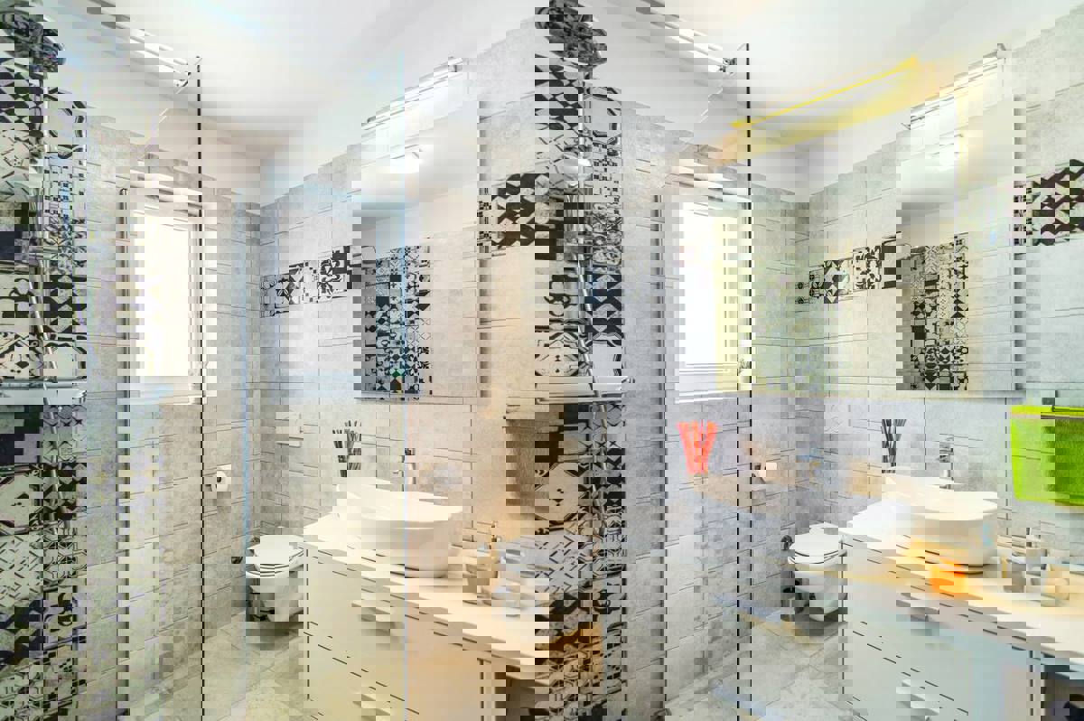 Dintorni di Parenzo, casa indipendente in una spaziosa tenuta