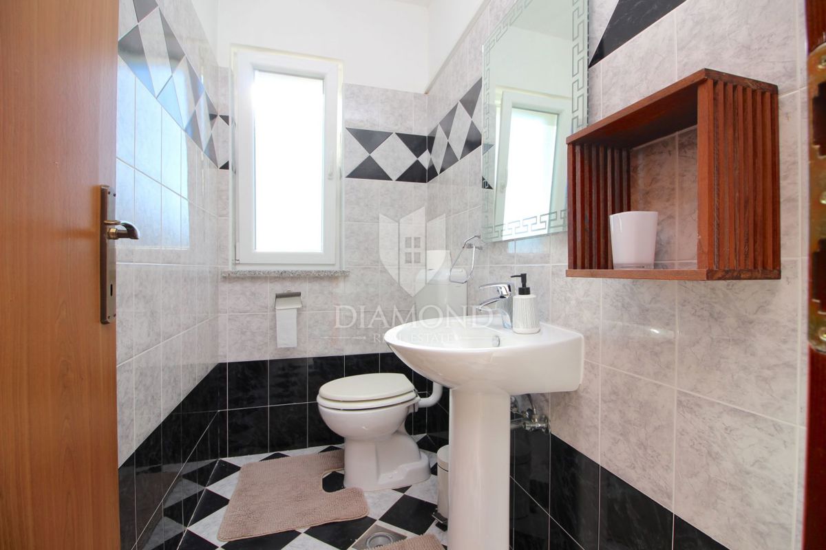 Rabac, dintorni, bellissimo appartamento bilocale con vista mare