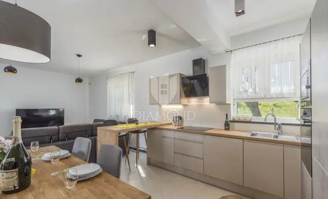 Marčana, Casa vacanze con piscina in posizione tranquilla