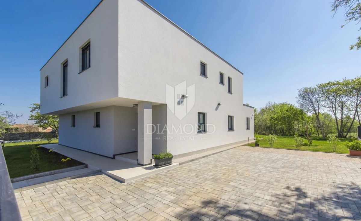 Marčana, Casa vacanze con piscina in posizione tranquilla