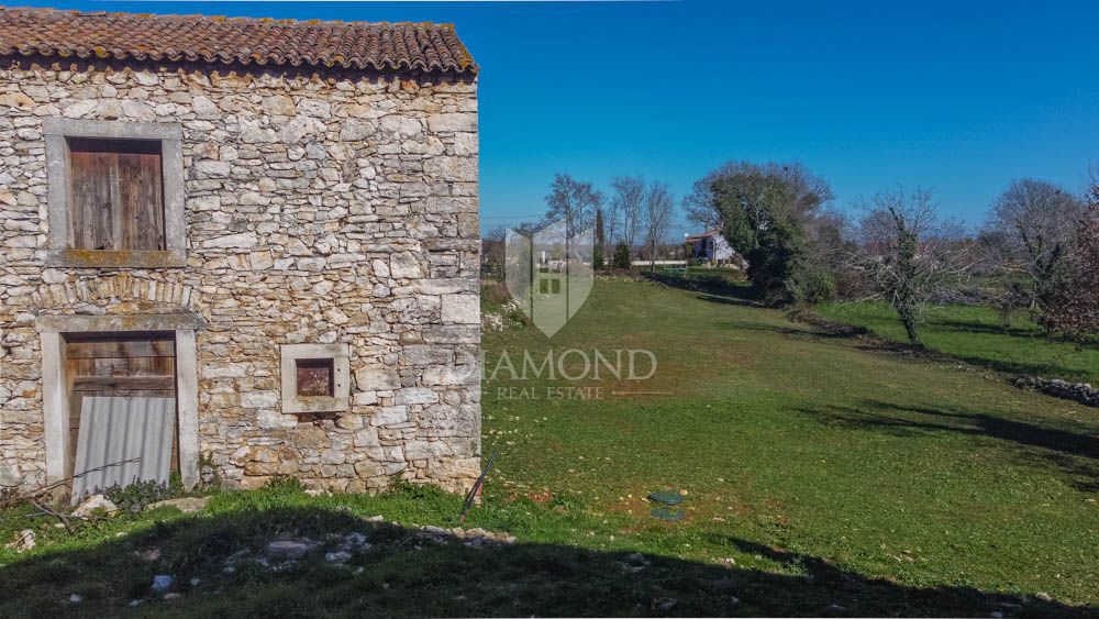 Terreno edificabile con edificabilità registrata a Valtura! 