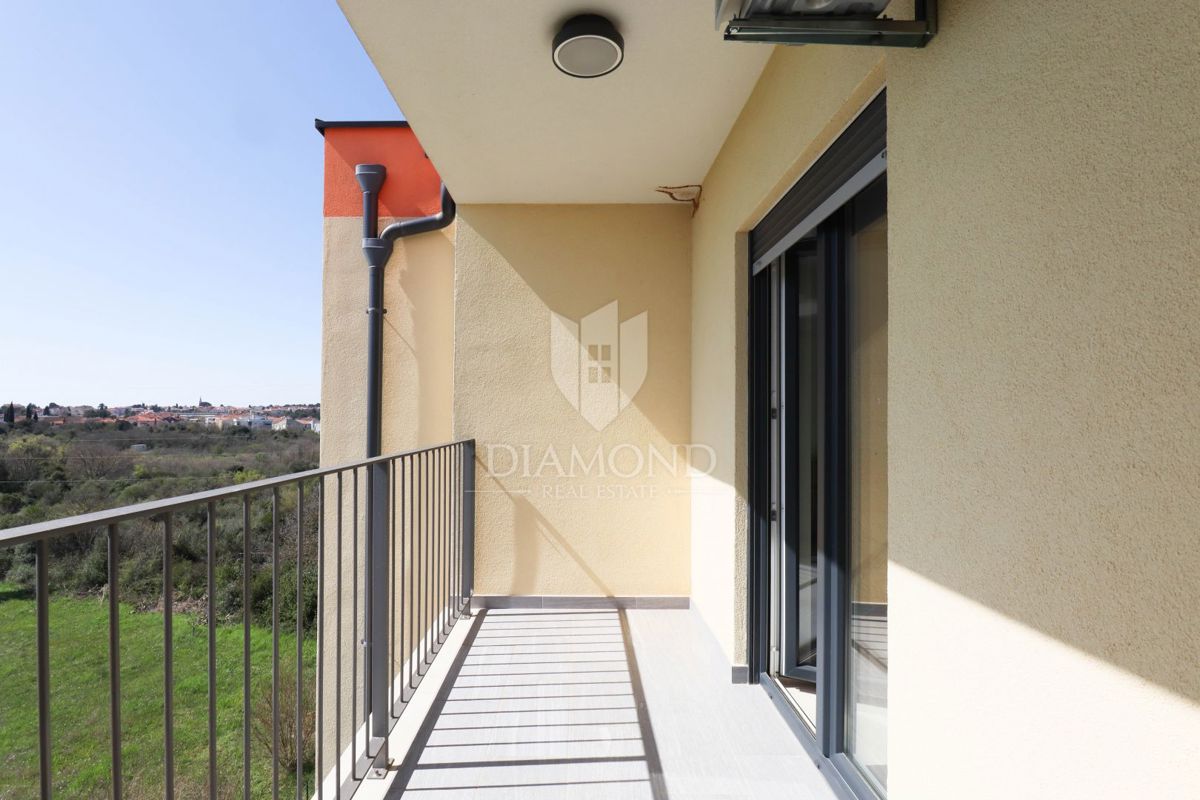 Rovigno, nuovo appartamento con balcone