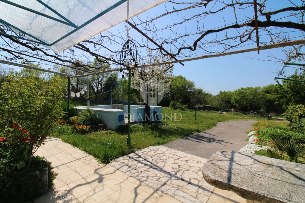 Labin, dintorni, casa molto speciale vicino al mare