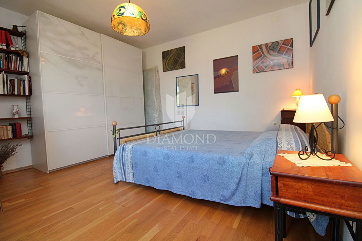 Labin, dintorni, casa molto speciale vicino al mare