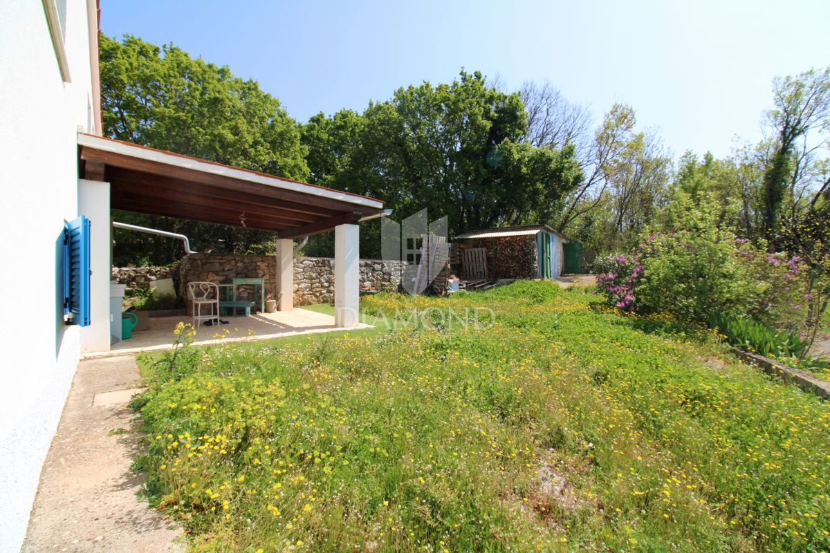 Labin, dintorni, casa molto speciale vicino al mare