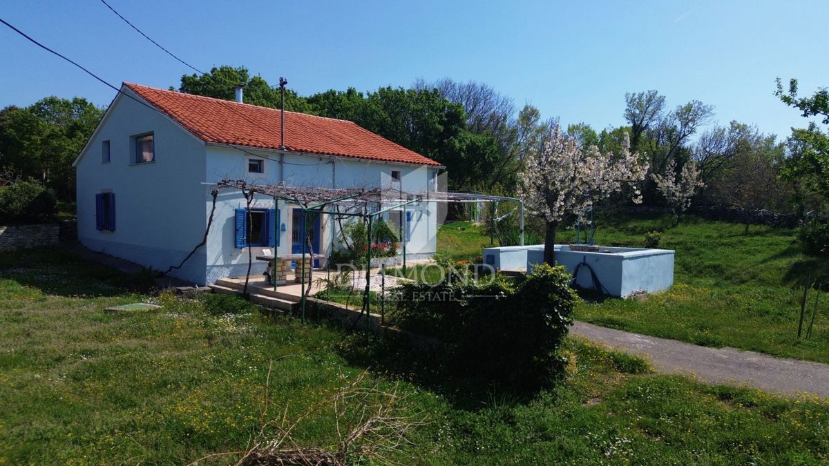 Labin, dintorni, casa molto speciale vicino al mare