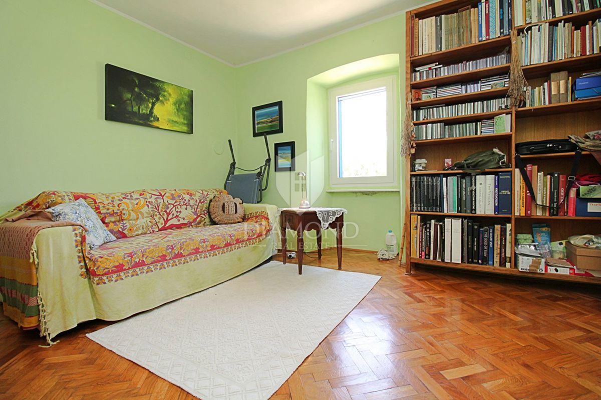 Labin, dintorni, casa molto speciale vicino al mare