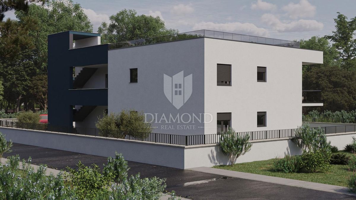 Cittanova, appartamento con terrazza sul tetto e vista mare!