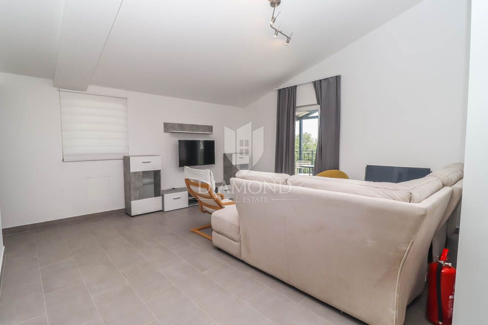 Bellissimo appartamento moderno vicino a Pola! 