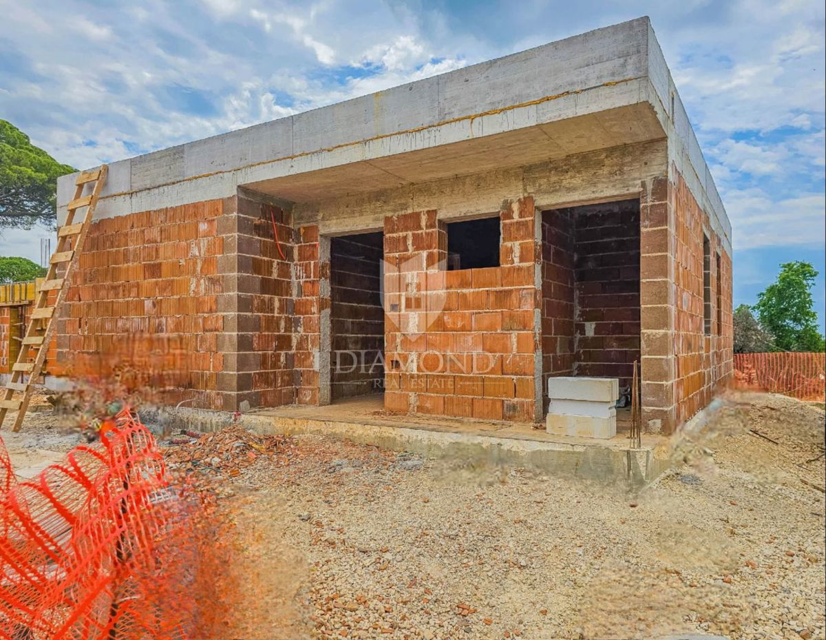 Salvore, Umago! Casa indipendente in fase di costruzione!