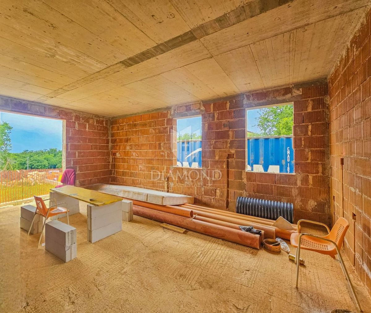 Salvore, Umago! Casa indipendente in fase di costruzione!