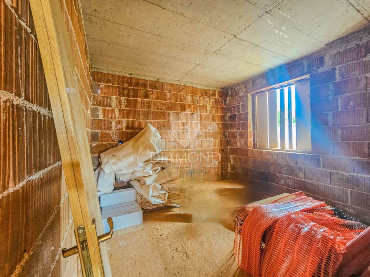 Salvore, Umago! Casa indipendente in fase di costruzione!