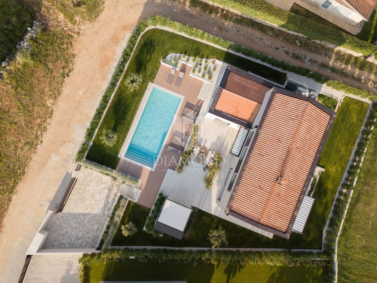 Parenzo – dintorni: Villa da sogno in posizione tranquilla