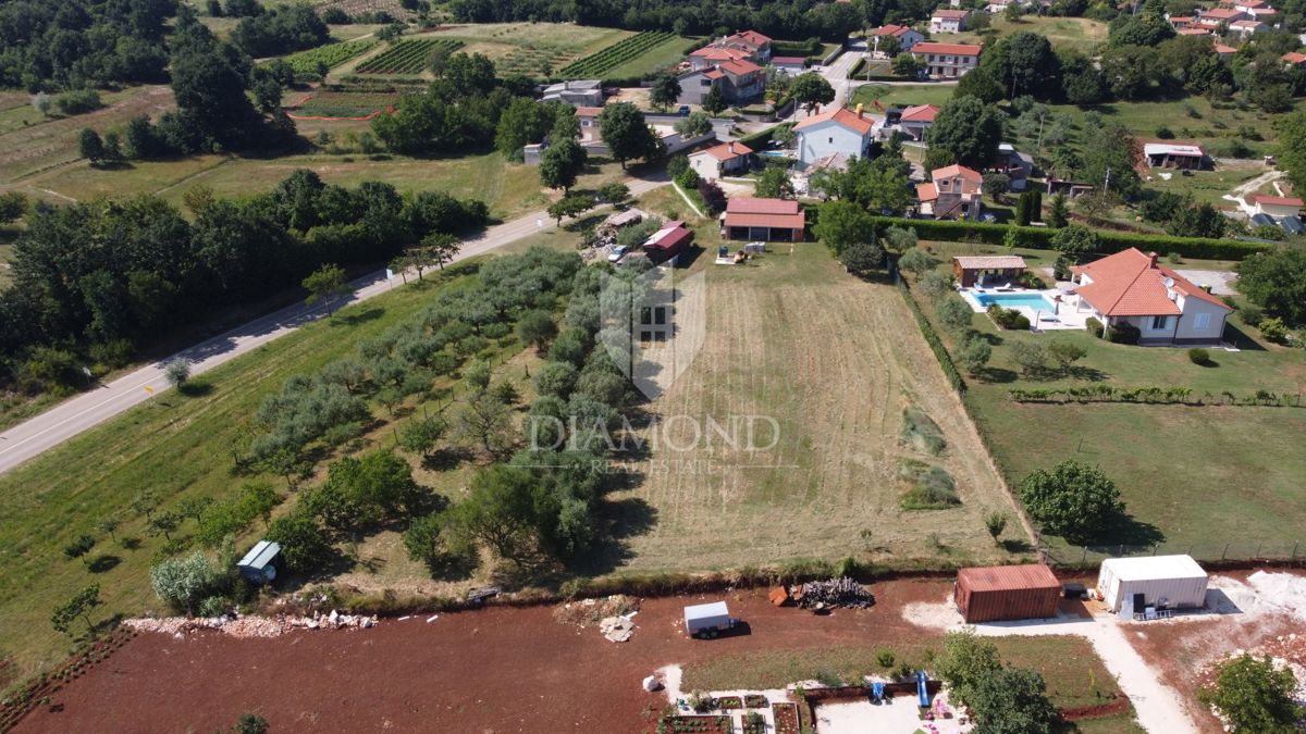 Proprietà con ampio terreno edificabile, Barban, dintorni