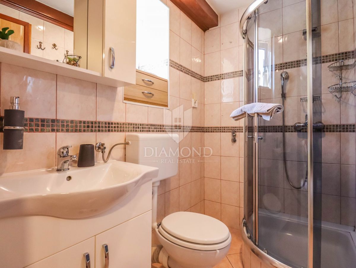 Occasione! Rovigno! Centro! Appartamento con due terrazze!