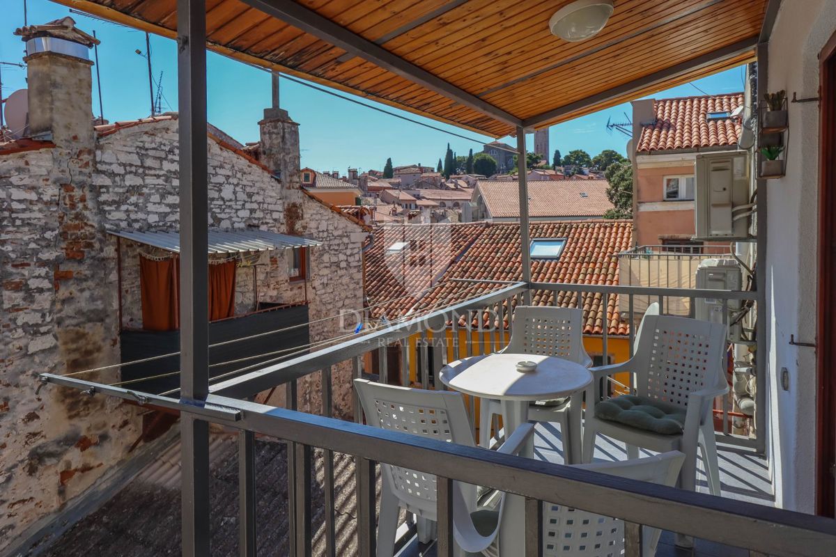 Occasione! Rovigno! Centro! Appartamento con due terrazze!