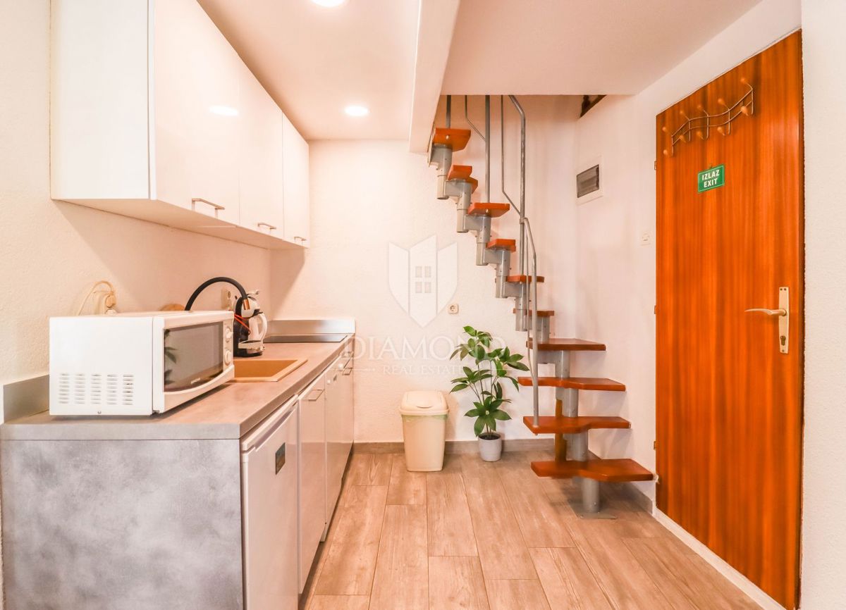 Occasione! Rovigno! Centro! Appartamento con due terrazze!