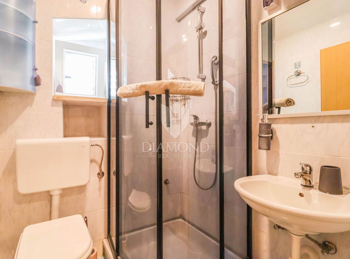 Occasione! Rovigno! Centro! Appartamento con due terrazze!