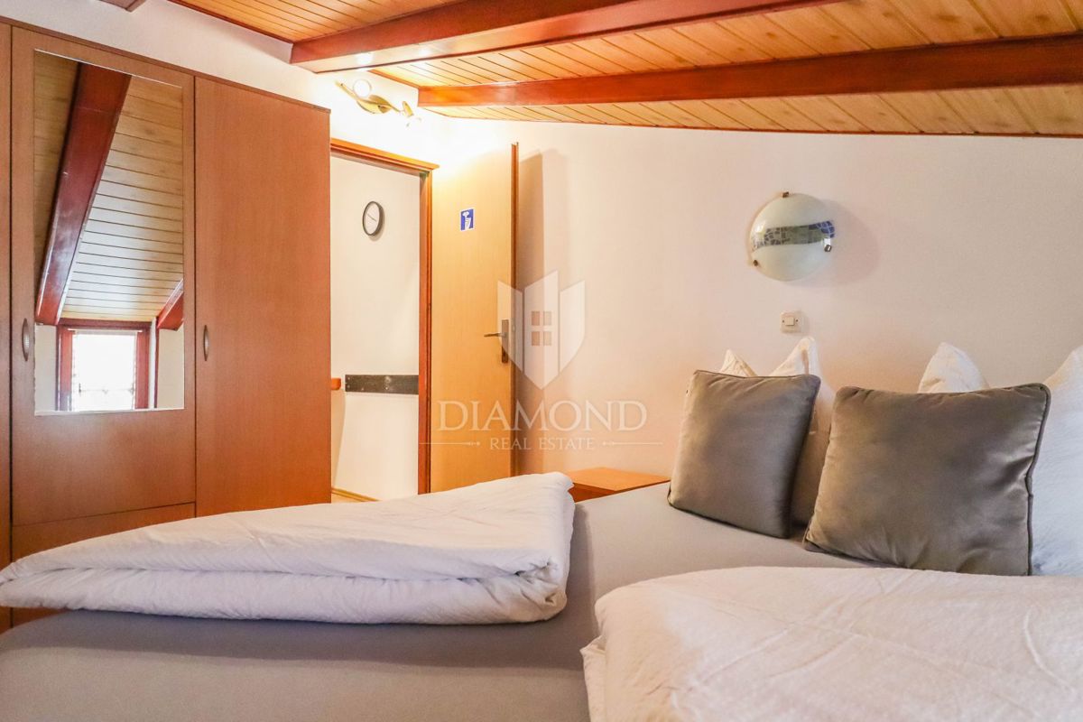 Occasione! Rovigno! Centro! Appartamento con due terrazze!