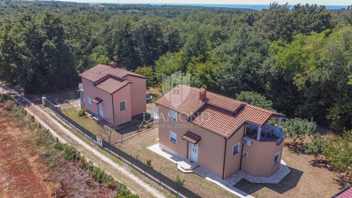 Umago, dintorni, casa indipendente in una posizione tranquilla!