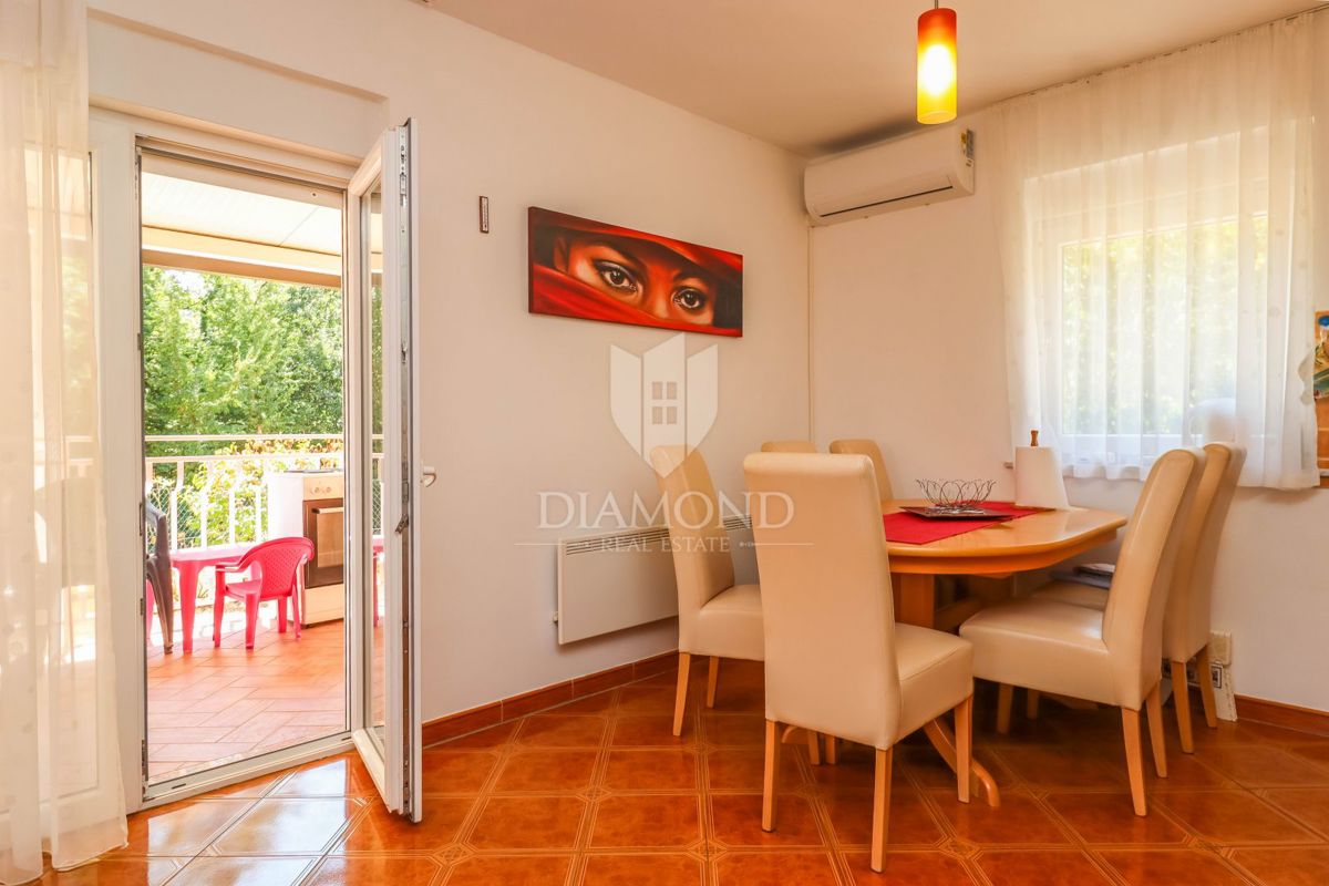 Umago, dintorni, casa indipendente in una posizione tranquilla!