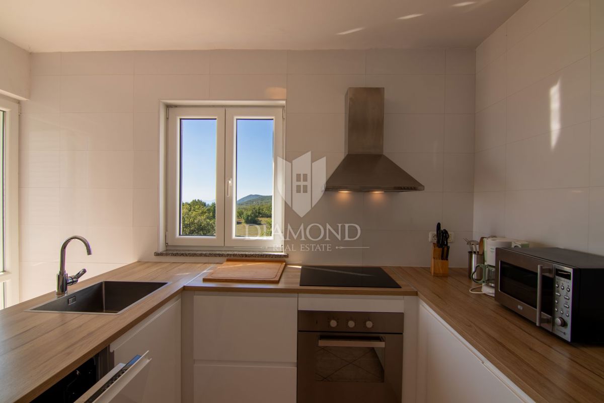 Rabac, Labin, ottimo appartamento con splendida vista mare