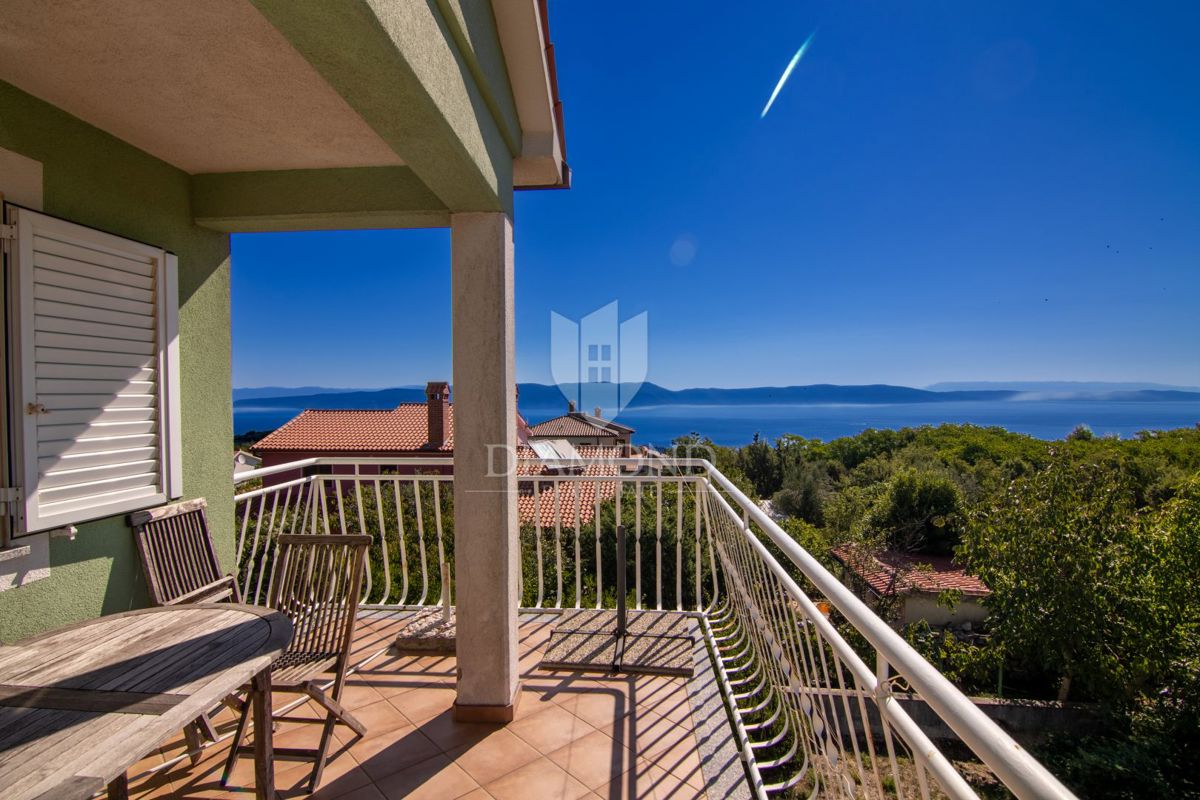 Rabac, Labin, ottimo appartamento con splendida vista mare