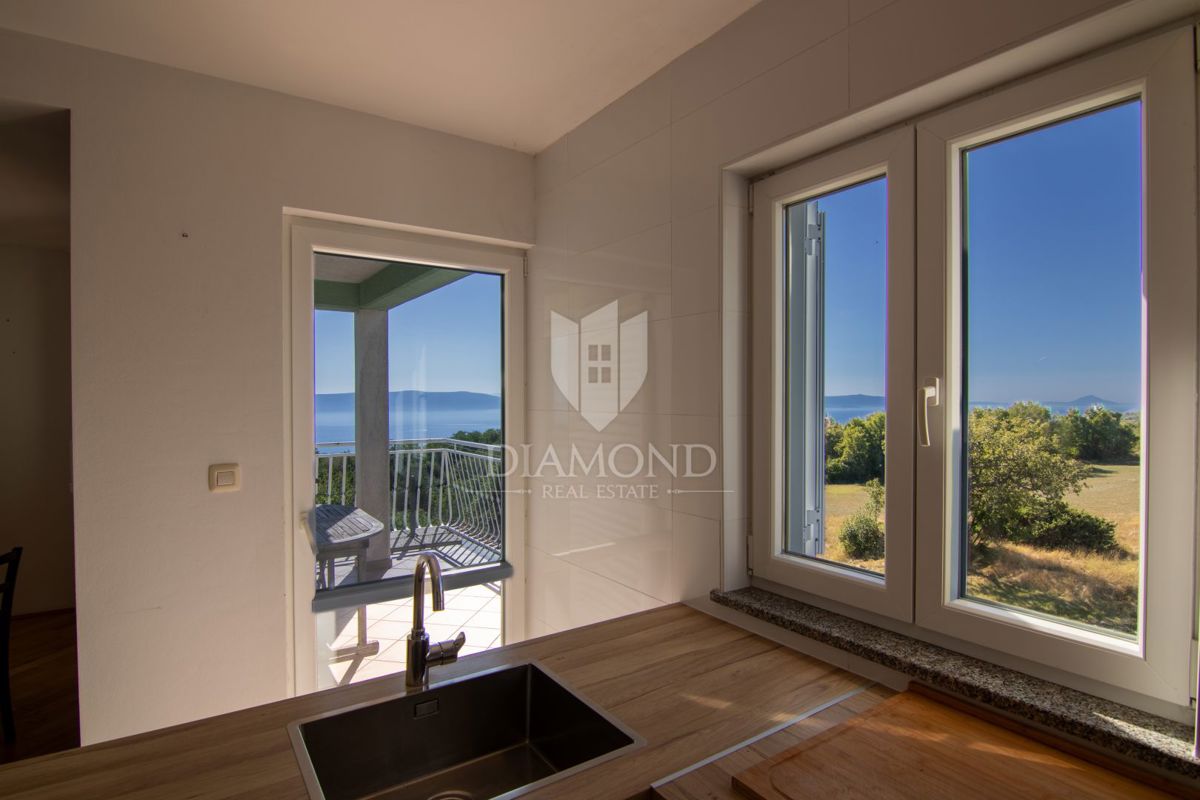 Rabac, Labin, ottimo appartamento con splendida vista mare