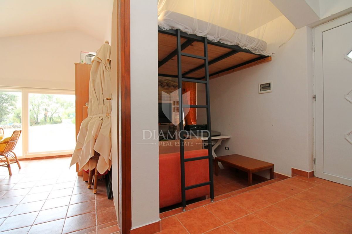 Barban, dintorni, casa con dependance e piscina