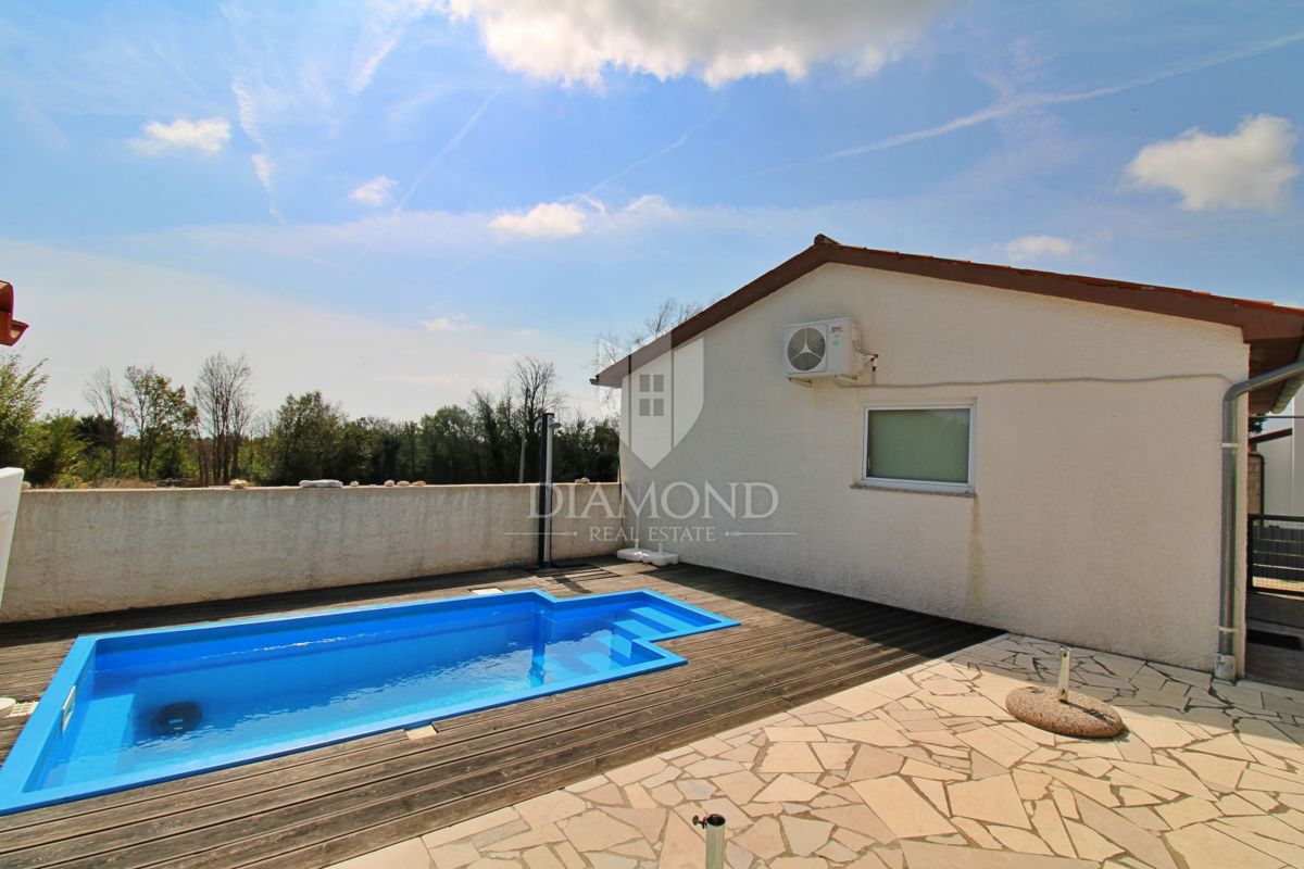 Barban, dintorni, casa con dependance e piscina