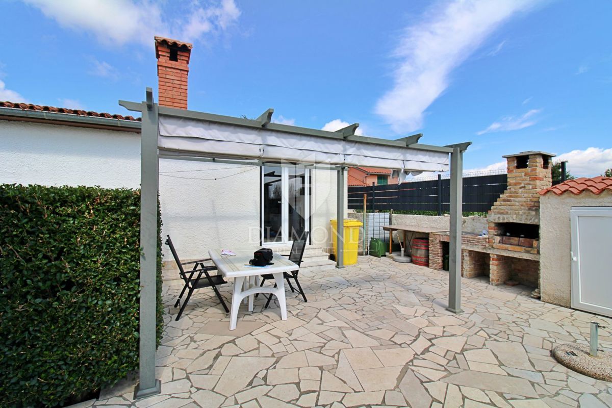 Barban, dintorni, casa con dependance e piscina