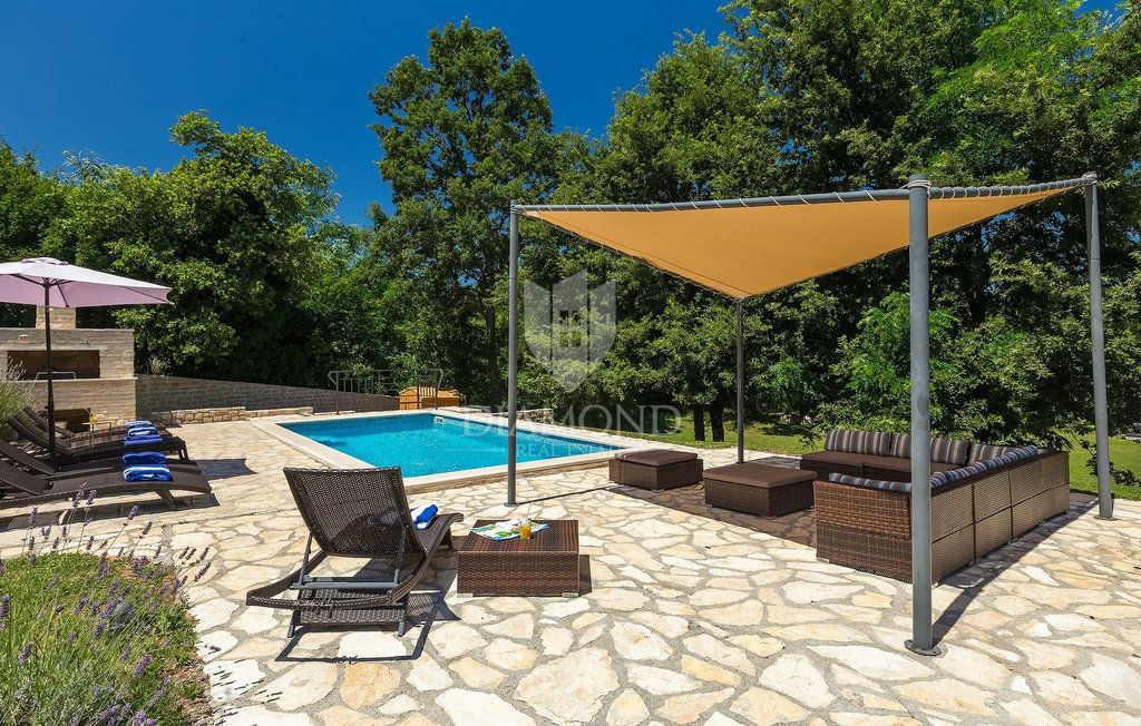 Labin, dintorni – villa con piscina e totale privacy