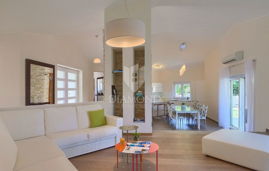 Labin, dintorni – villa con piscina e totale privacy