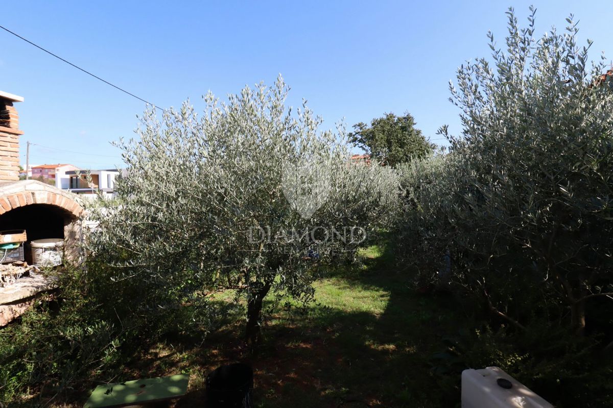 OCCASIONE! Pomer - casa indipendente a 150 m dal mare! 