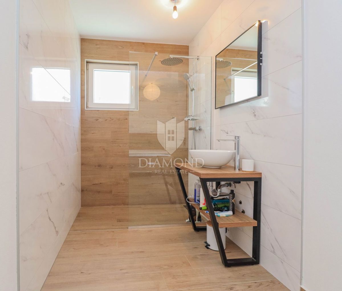 Cittanova, casa moderna con piscina!