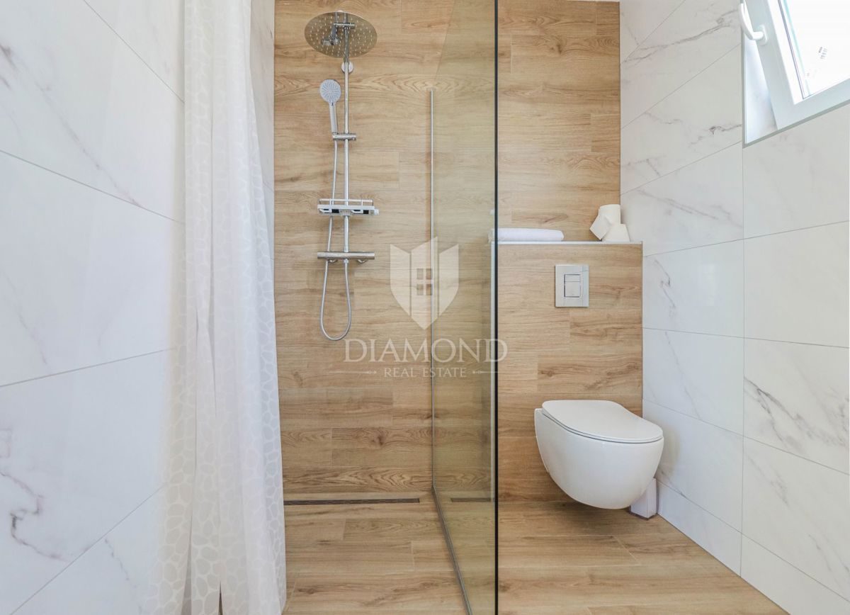 Cittanova, casa moderna con piscina!