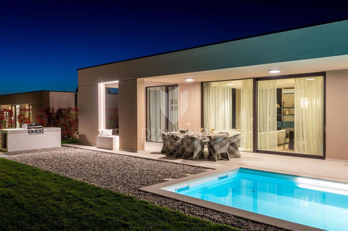 Parenzo, esclusiva villa smart home con piscina