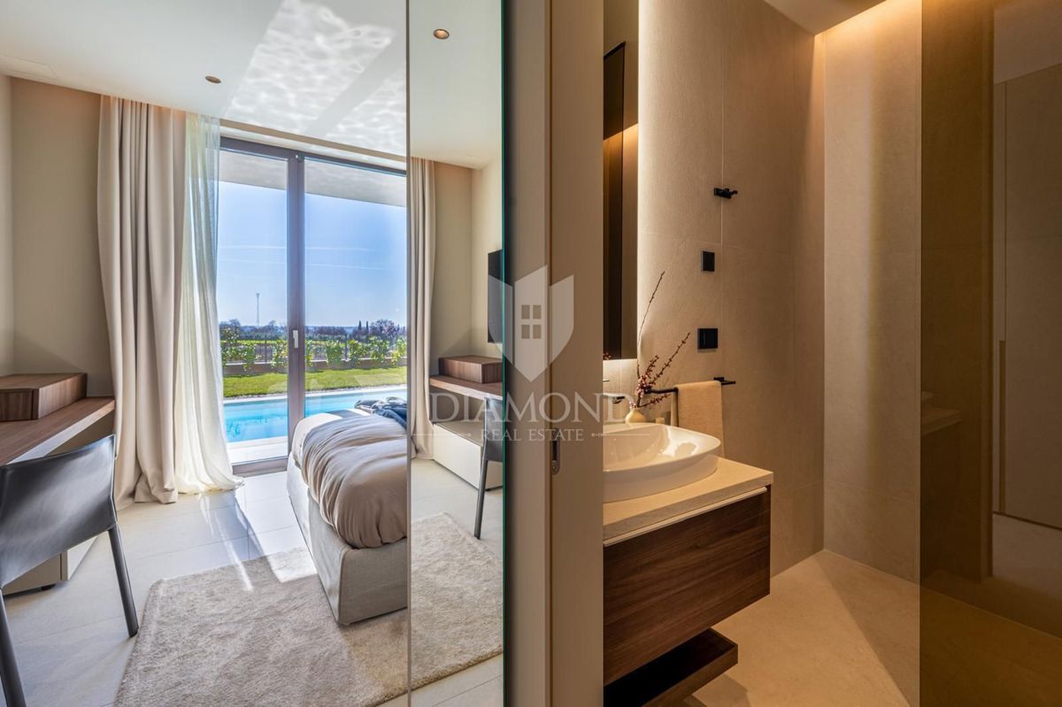 Parenzo, esclusiva villa smart home con piscina